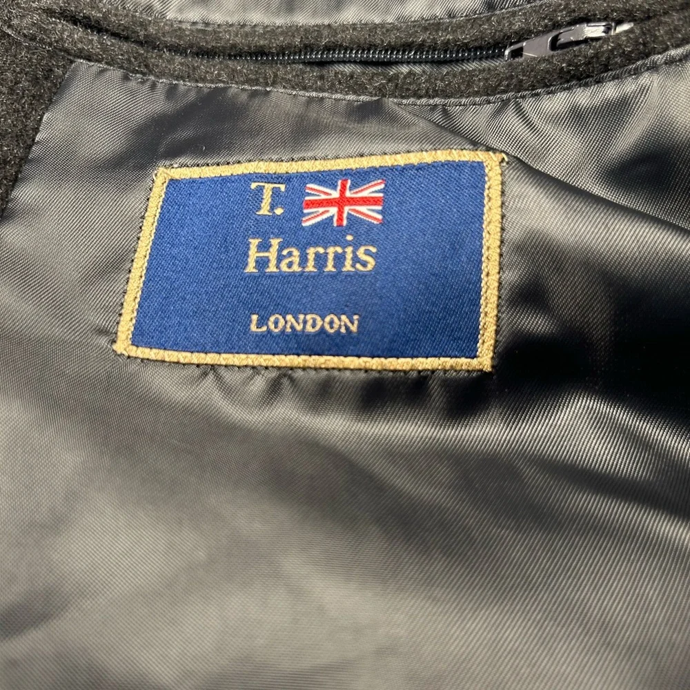 T. Harris London Mens Charcoal Gray Wool Blend Two Button Blazer Sport Coat